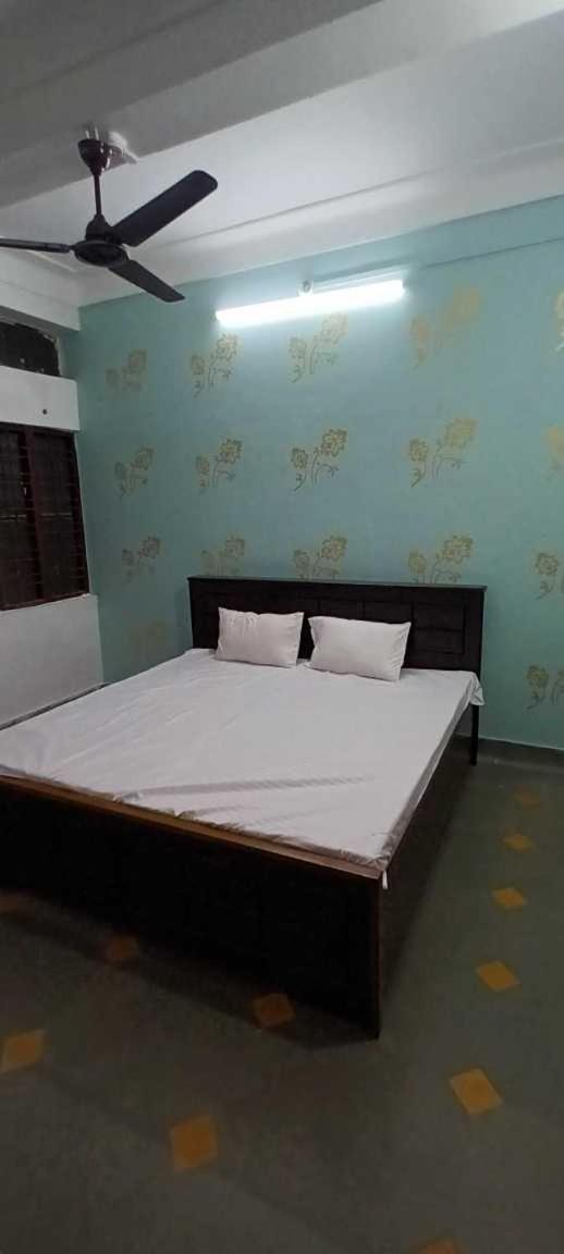 SPOT ON 91567 Hotel Amoli Heights Bhopal Buitenkant foto