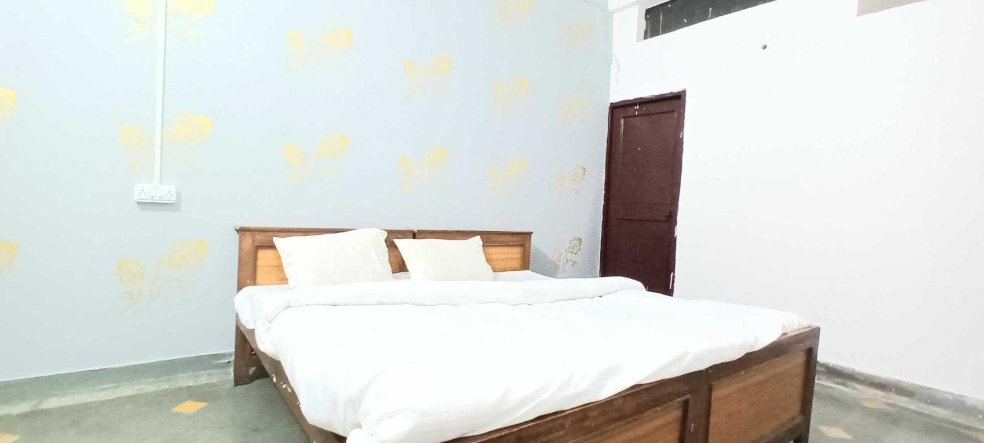 SPOT ON 91567 Hotel Amoli Heights Bhopal Buitenkant foto
